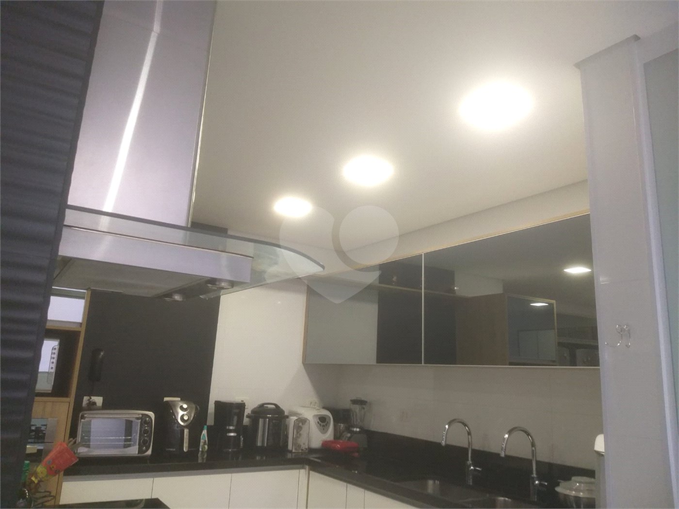Apartamento à venda com 3 quartos, sendo 1 suíte, em Paraíso, São Paulo, SP