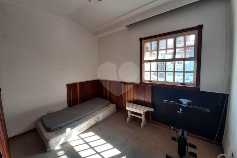 Casa à venda ou para alugar com 3 quartos, sendo 2 suítes, no condomínio Chácara das Rosas, São Paulo - SP