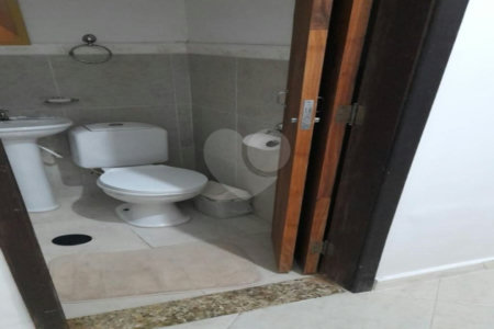 Casa à venda com 4 quartos, sendo 1 suíte, em City Bussocaba, Osasco, SP