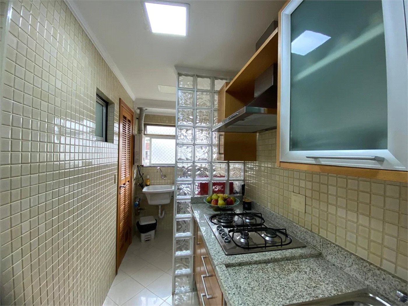 Cobertura à venda com 3 quartos, sendo 1 suíte, em Cidade São Francisco, São Paulo, SP