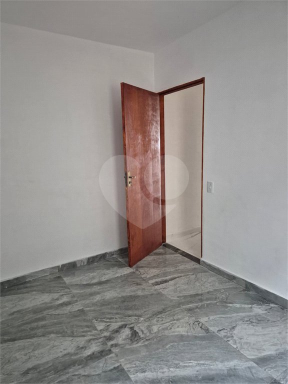 Casa à venda com 2 quartos em Vila Santa Helena, Atibaia, SP