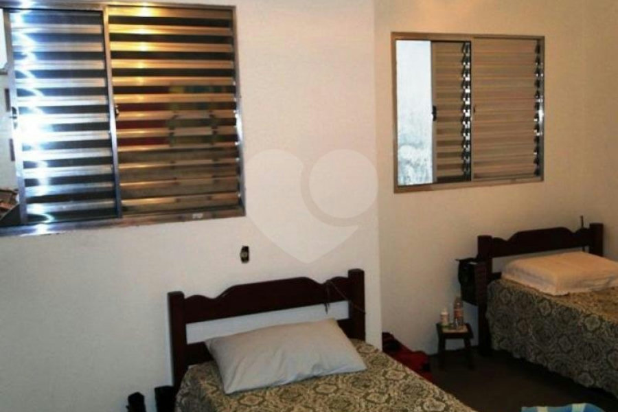 Casa Térrea à venda com 4 quartos, sendo 1 suíte, em Jardim Virginia Bianca, São Paulo, SP