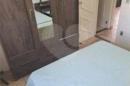 Casa Ampla com 5 Dormitórios, Piscina e Lazer Completo em Terreno de 1.260 m²