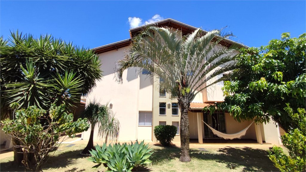 Casa à Venda de 5 dormitórios em São Carlos, no Residencial Eldorado