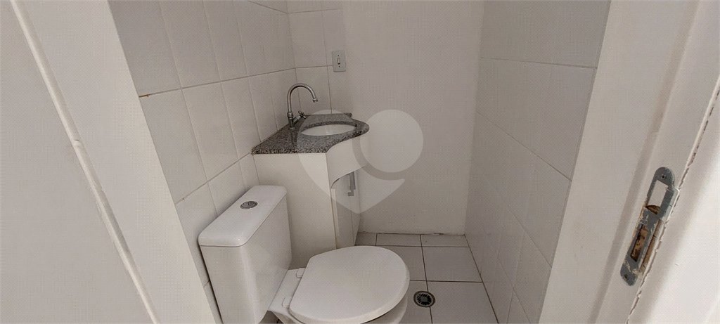 SALA COMERCIAL A VENDA 70M², 2 BANHEIROS, 2 VAGAS, JARDIM AQUARIUS - SÃO JOSÉ DOS CAMPOS/SP.