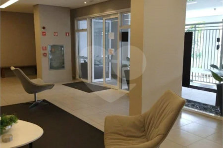 Condominio Clube apto 02 dormitórios(reversível para 03, sendo 01 suíte com 1 vaga.
