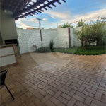 Casa Exclusiva com Pé-Direito Alto e Área Gourmet no Jardim Paraíso