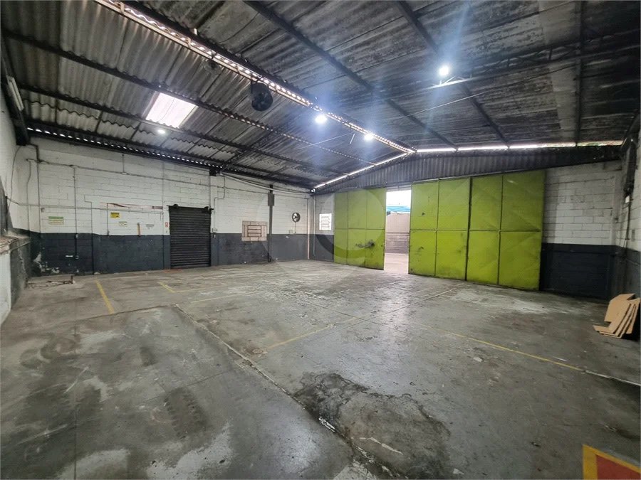 Galpão Comercial para Locação no Jardim do Trevo em Campinas com 276 m² de Área Construída e Amplo Terreno