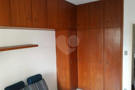 Apartamento para locação na Saúde de 80m² com 2 dormitórios.