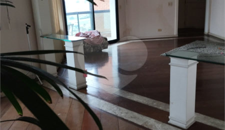 Apartamento à venda com 3 quartos, sendo 1 suíte, em Vila Regente Feijó, São Paulo, SP