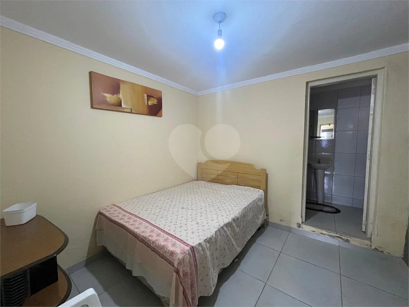 Casa ampla no bairro Terra Rica com 3 pavimentos e excelente estrutura.