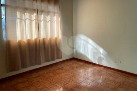 Casa à Venda com 120 m² | 2 Dormitórios | 3 Banheiros | Próximo ao Metrô Belém