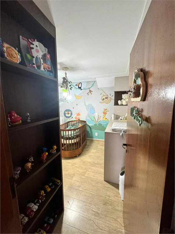 Casa à venda com 3 quartos, sendo 1 suíte, no condomínio Residencial Jardim das Flores 1510, Cotia - SP