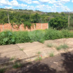 Terreno com 305,82 m² .