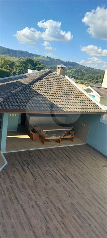 Casa de Alto Padrão a venda em Louveira-SP
