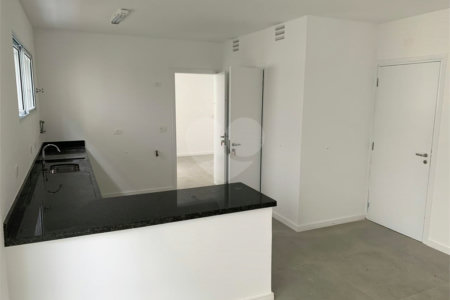Casa Comercial na Vila Mariana, 400m², próximo metrô, 3 vagas, locação e venda