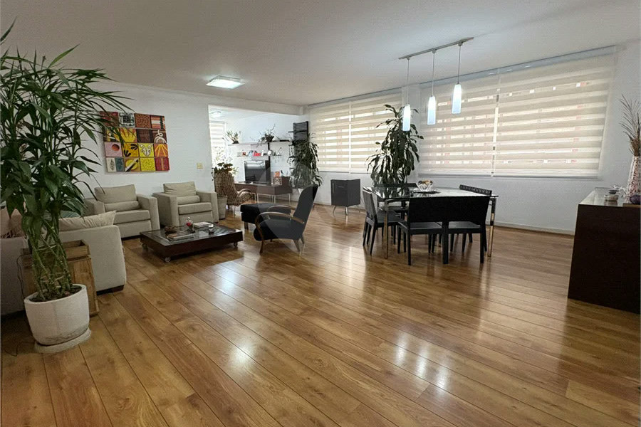 Apartamento Amplo e Mobiliado, 3 Dormitórios, 2 Vagas, Próximo à Paulista