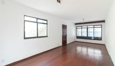 Casa à venda com 3 quartos, sendo 1 suíte, em Vila Sônia, São Paulo, SP