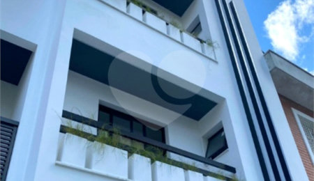 Sobrado à venda com 3 quartos, sendo 1 suíte,  em Vila Pires, Santo André, SP
