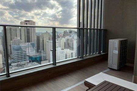 Studio de Alto Padrão no Cobiçado JK Square, Itaim Bibi | 42m², 1 Vaga