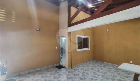 Casa à venda com 3 quartos em Parque Residencial Maria Stella Faga, São Carlos, SP