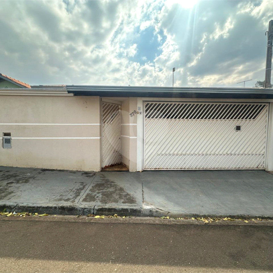 Casa a venda no Jardim Zavaglia
