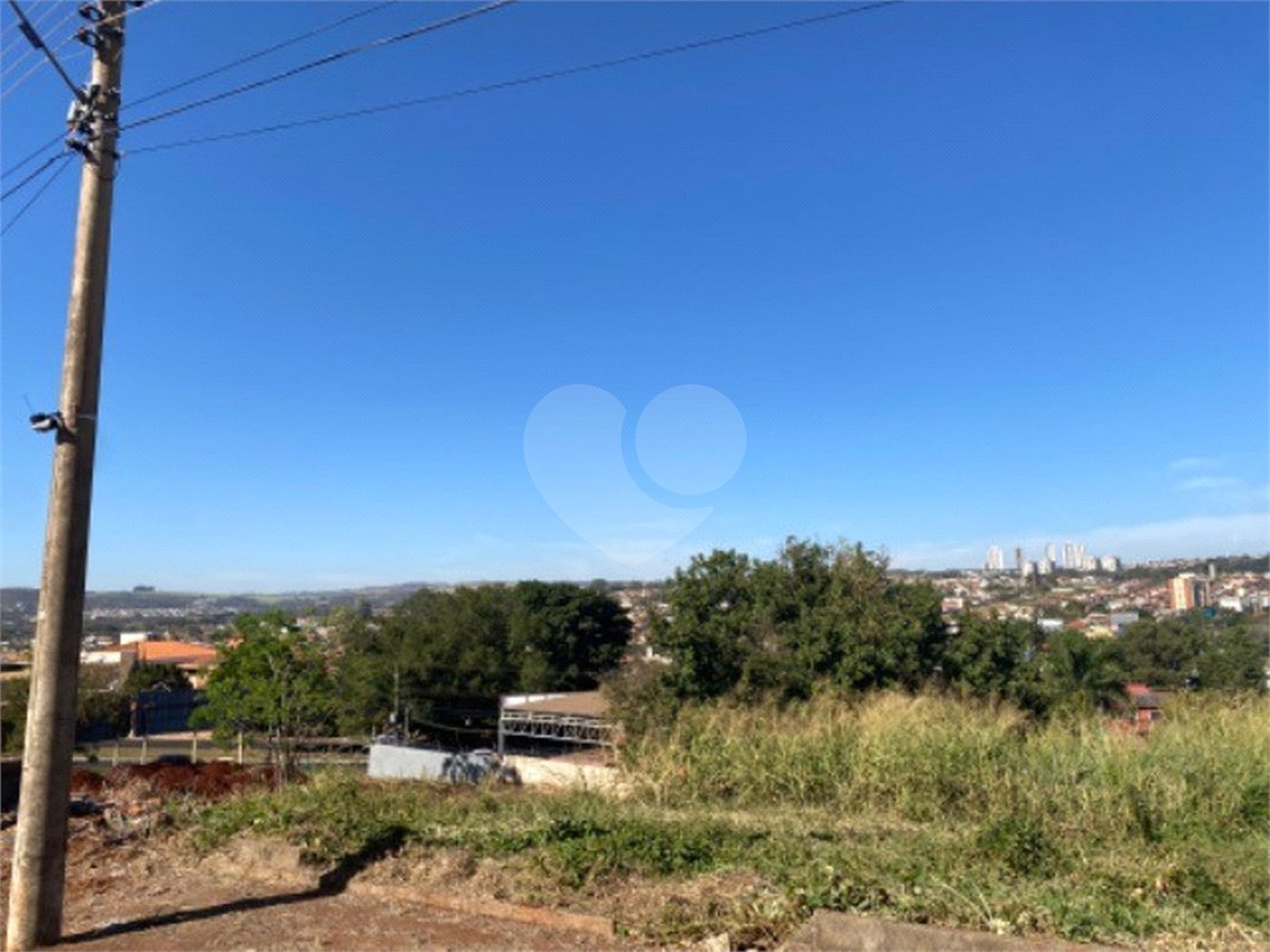 Terreno contendo 917,00 m² de área, em Ribeirão Preto/SP.