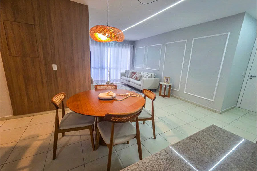 Apartamento à venda com 3 quartos, sendo 1 suíte, em Riviera de São Lourenço, Bertioga, SP