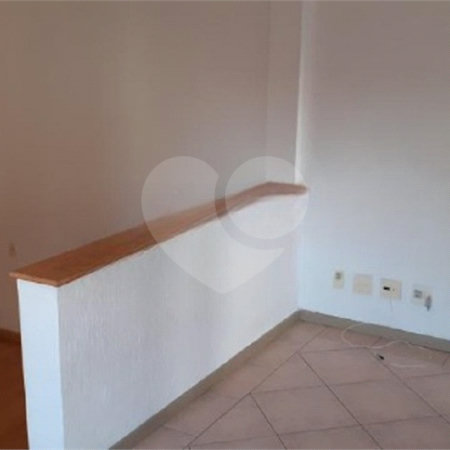 Apartamento no Condomínio Maktub.