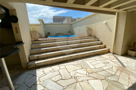 Apartamento Duplex no Condomínio Giardino de Rovello