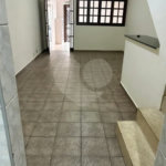 São Paulo - Capital - Bairro Santa Cruz - R4 495.000,00 - Aceita permuta por imóvel na cidade de Indaiatuba- Sp - Sobrado em rua residencial sem saída e com praça particular. O imóvel possui 2 quartos — 1 suíte com dois ambientes e acesso a hall externo. Sala ampla, cozinha com dois ambientes
