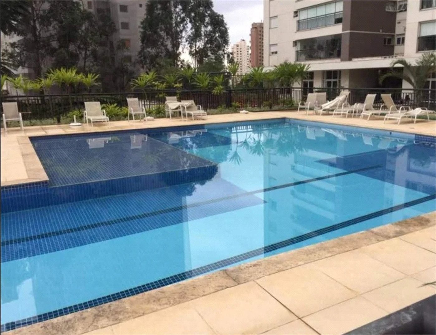 Apartamento à venda ou para alugar com 3 quartos, sendo 1 suíte, em Parque Reboucas, São Paulo, SP