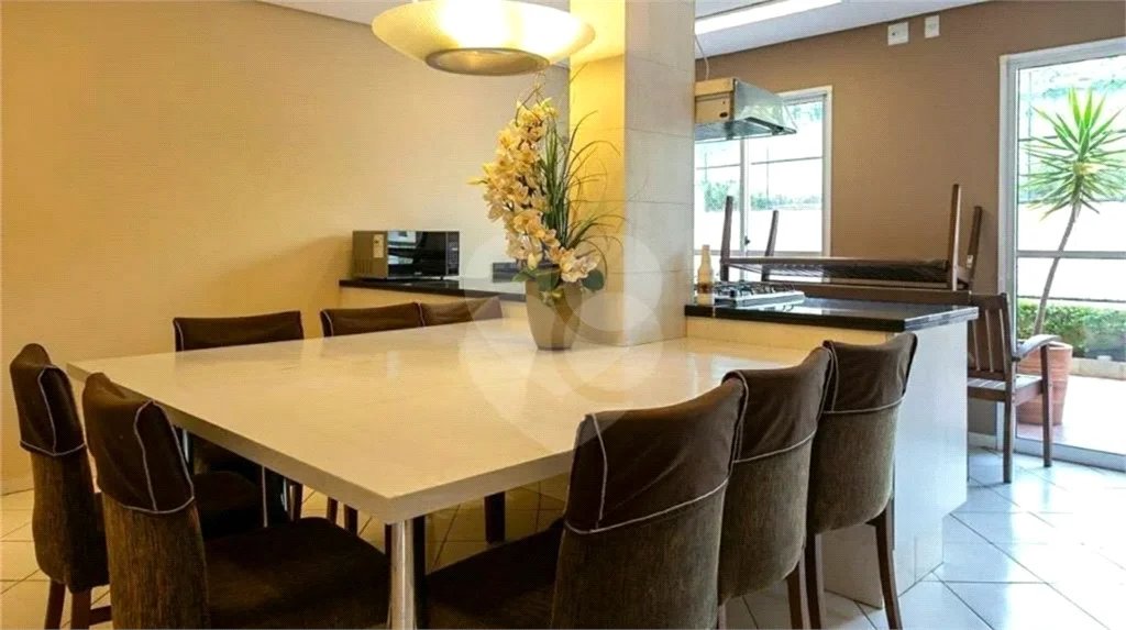Apartamento á venda na Luz