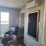 Sala Comercial - Office Premium - Indaiatuba - Venda - Torre Corporate - 7º andar - Complexo Office Premium de 3 torres de salas comerciais, um shopping e um conjunto residencial. Sala sem os moveis das fotos, Dois subsolos de garagem, além de garagem no térreo. Área da unidade: 39,99m2