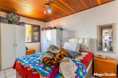 Casa com 175m², 4 dormitórios, sendo 3 suítes, 2 vagas de garagem, à venda na Vila Formosa.