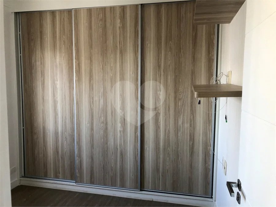 Lindo Apartamento com Varanda integrada