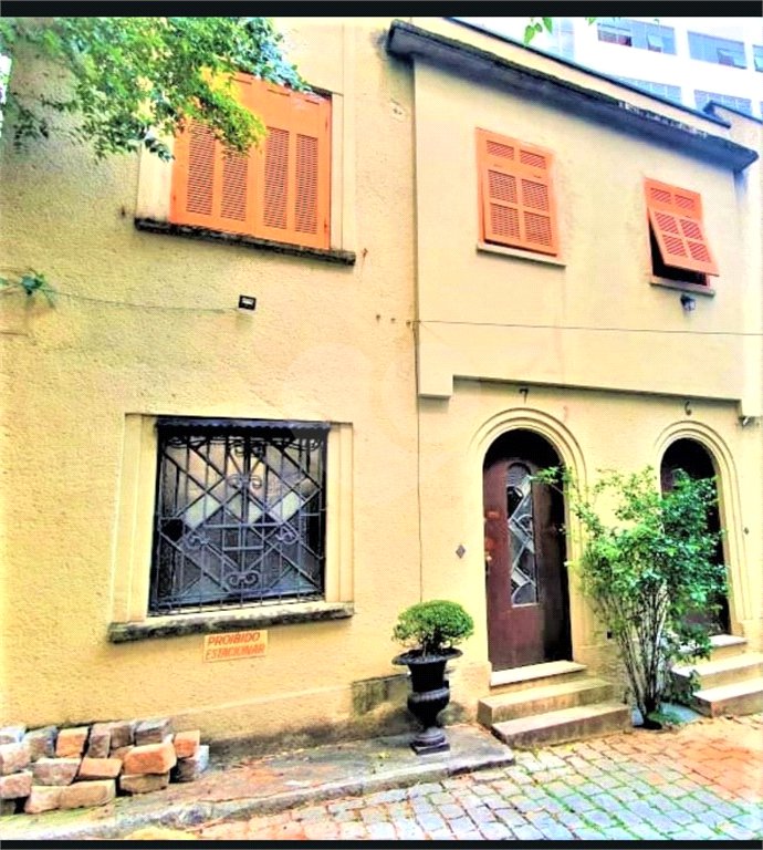 Casa de Vila Tombada 2 dormitórios/ 2 banheiros/ 1 vaga em Higienópolis