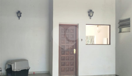 Casa à venda com 6 quartos, sendo 1 suíte,  em Parque Santa Mônica, São Carlos, SP