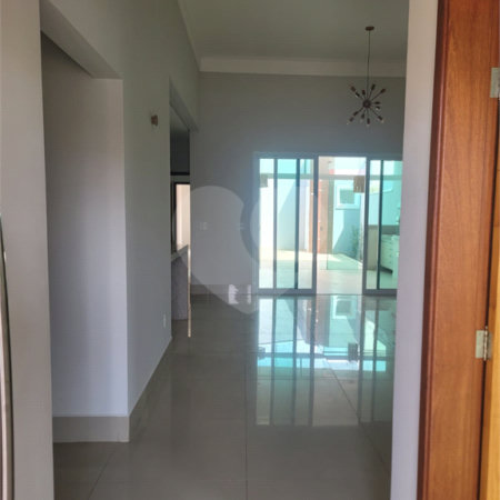 Indaiatuba- Condominio Maria Dulce-Venda e Locação - Terreno 300,00 ms - construido - 180,00 ms - Casa Terrea - 3 suites - escritório com ventilador, lavabo - cozinha com armários,forno, coifa e cooktop , ventilador - despensa - lavanderia com armarios- varanda gourmet com churrasqueira, quintal c
