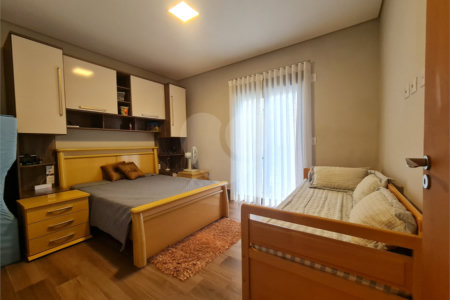 Casa com 4 dormitórios à venda, 214 m² por R$ 1.890.000 - Parque Arco Iris - Atibaia/SP