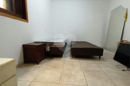 Casa térrea com duas edículas para venda - Saúde, SP.