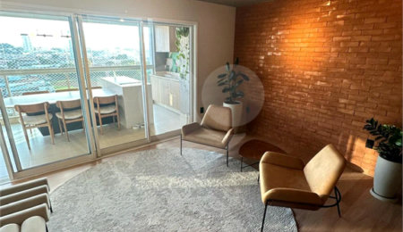 Apartamento à venda com 3 suítes em Vila Regente Feijó, São Paulo, SP