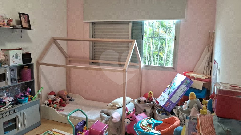 Apartamento a venda na Aclimação com 4 dormitórios e 2 vagas.