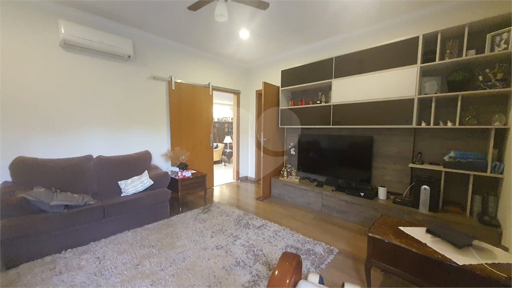 Casa no condomínio Damha II á venda!