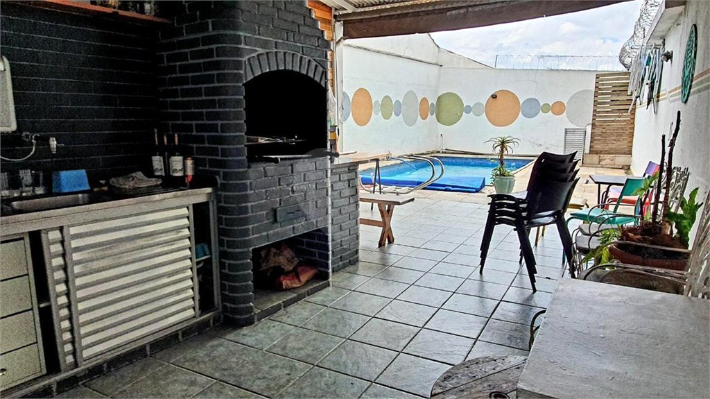 Casa na Vila Monte Alegre com 330m²