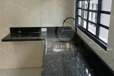 Belíssimo Sobrado com 3 Quartos e 135m² A/C à Venda no Jardim Alvinópolis - Atibaia