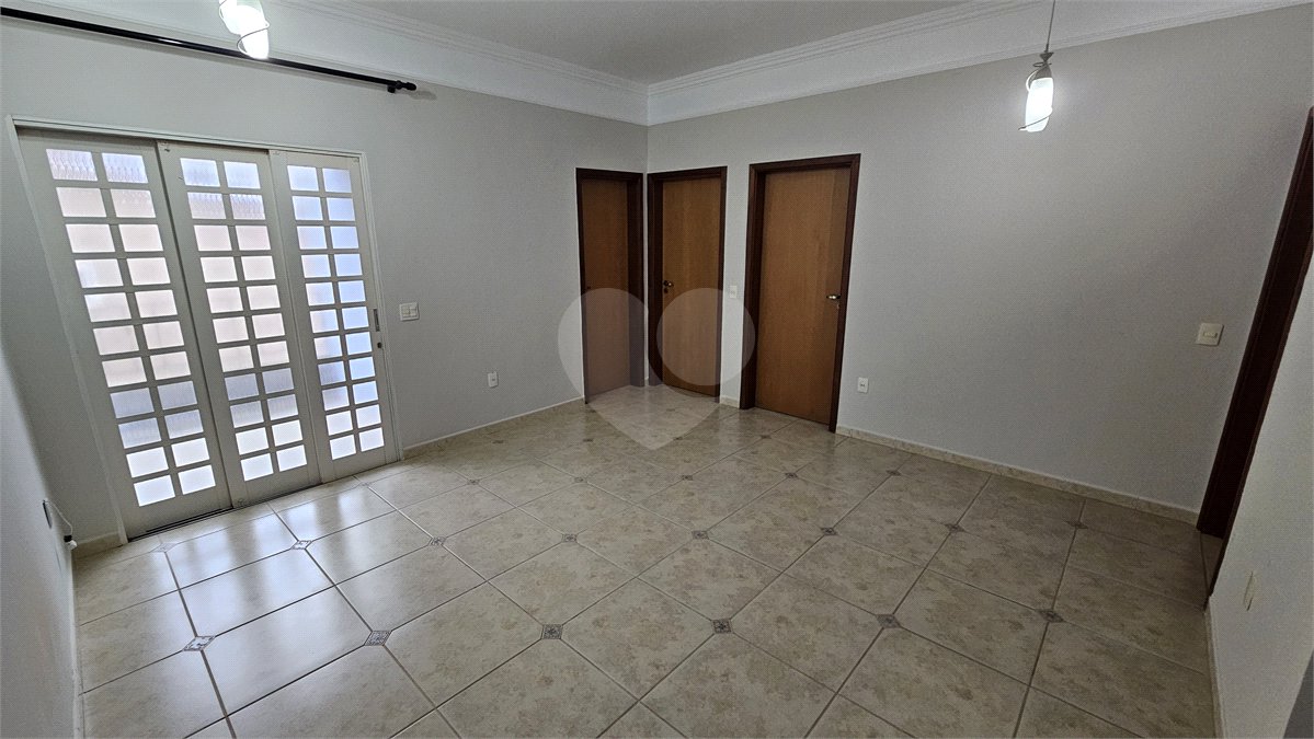 Casa Locação e Venda Condomínio Portal de Itaici 04 Dormitórios 02 suítes