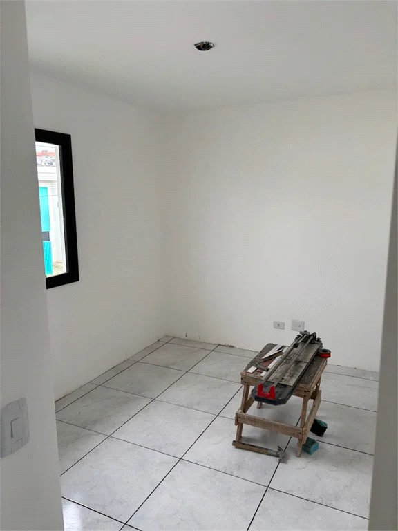 Casa à venda com 2 quartos no condomínio Sindona Parque 1, Cotia - SP