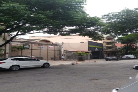 Casa com dois pavimentos na Barra Funda:
