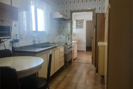 Apartamento a venda com porteira fechada no Belem com 95m com 03 dormitórios espaçoso sendo um suíte, 2 vagas. Aceita Permuta.
